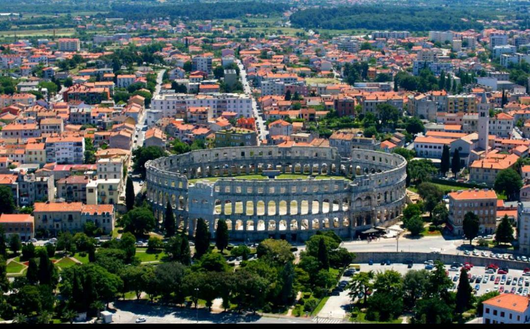 Apartment Iggory Pula Bagian luar foto